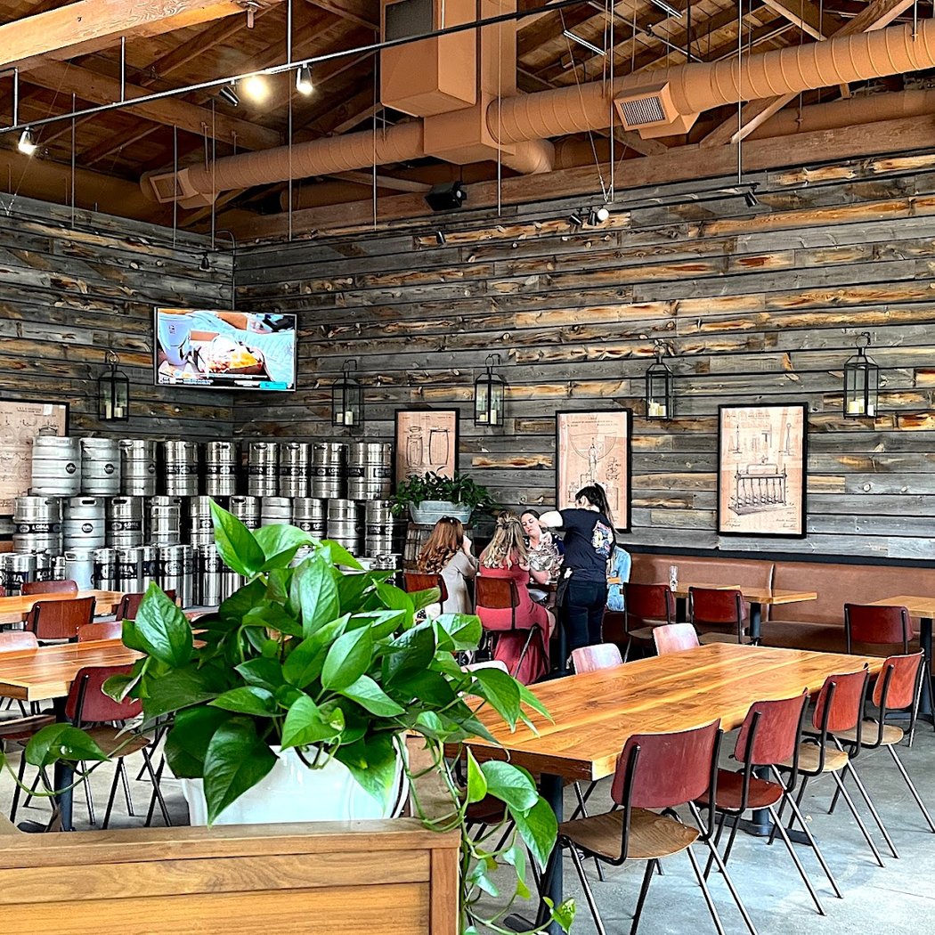 Loma Brewing Company 5